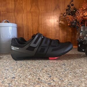 Women’s Pearl Izumi Cycling Shoes